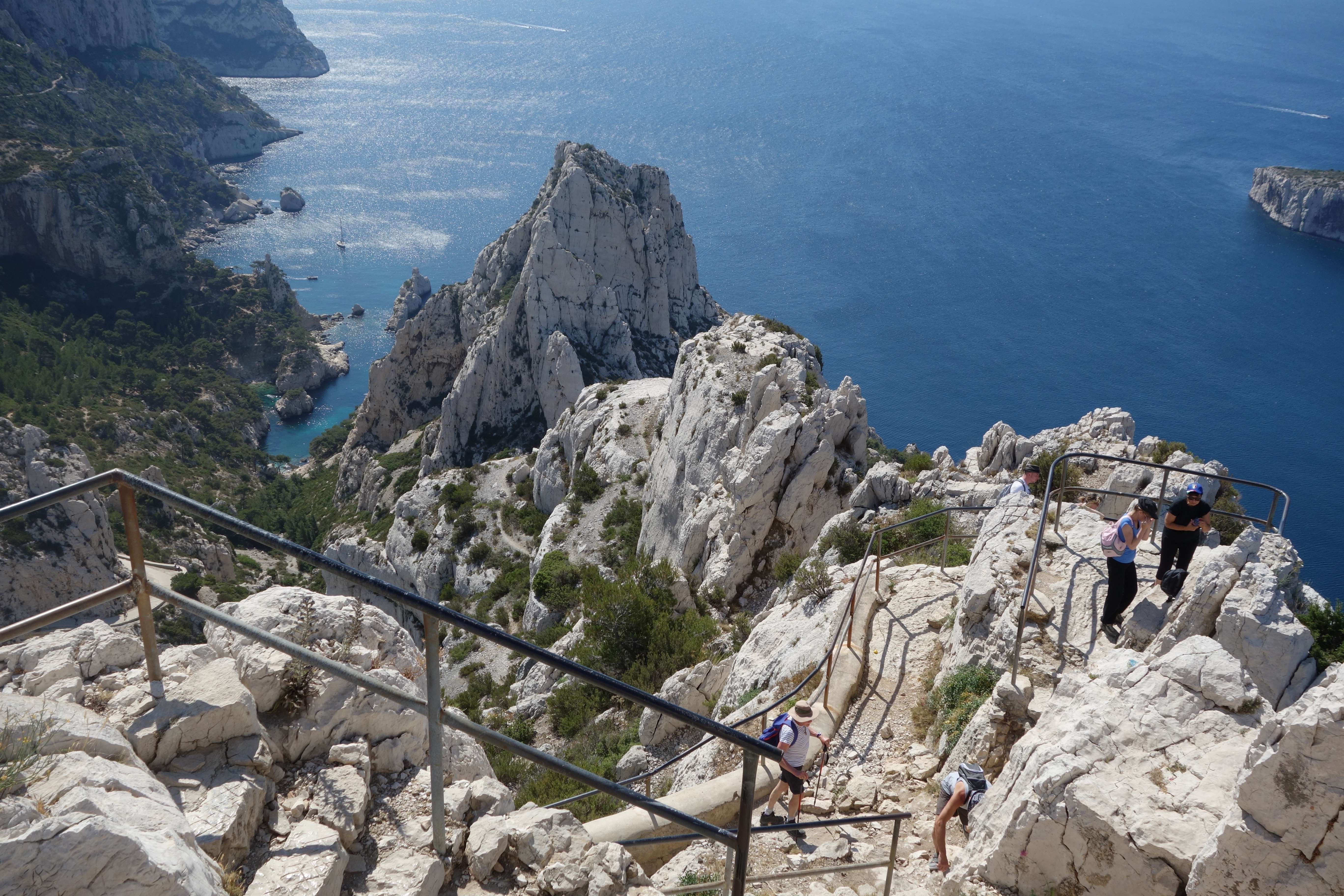 Click to show or hide the buttons